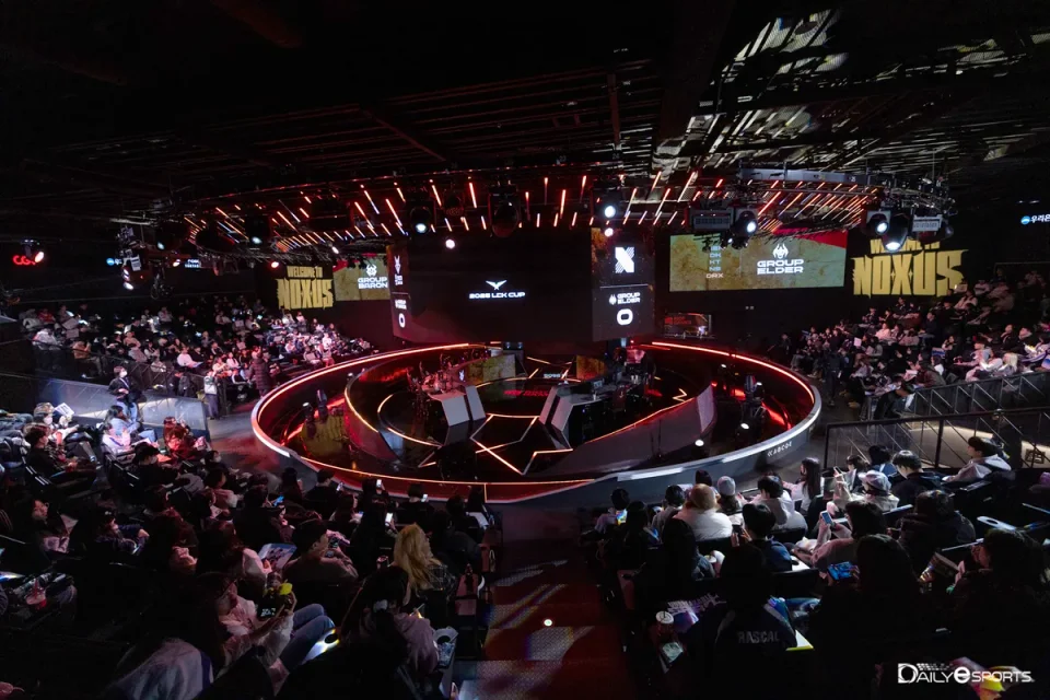 2026 LCK컵 개막전 경기 장면